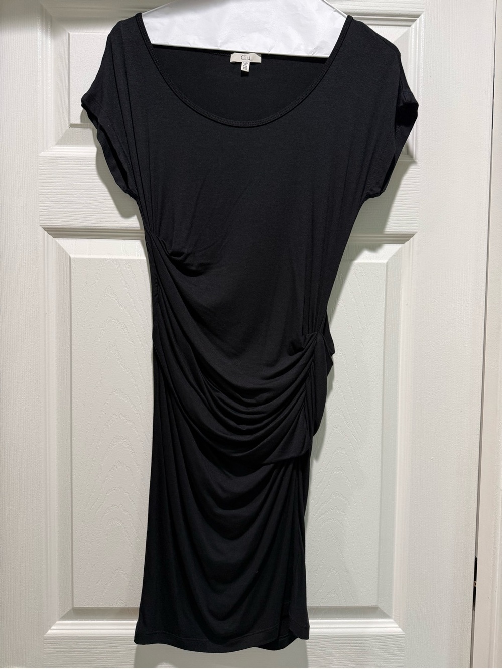 Cinq À Sept Black Ruched Side Midi Dress